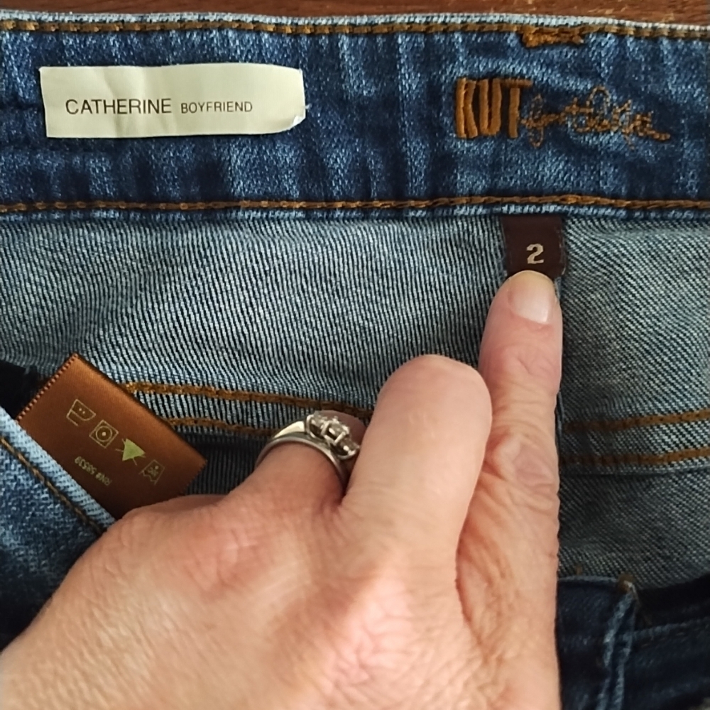 KUT from the Kloth Womens 2 Catherine Boyfriend Jeans Distressed Med Wash - Picture 2 of 8